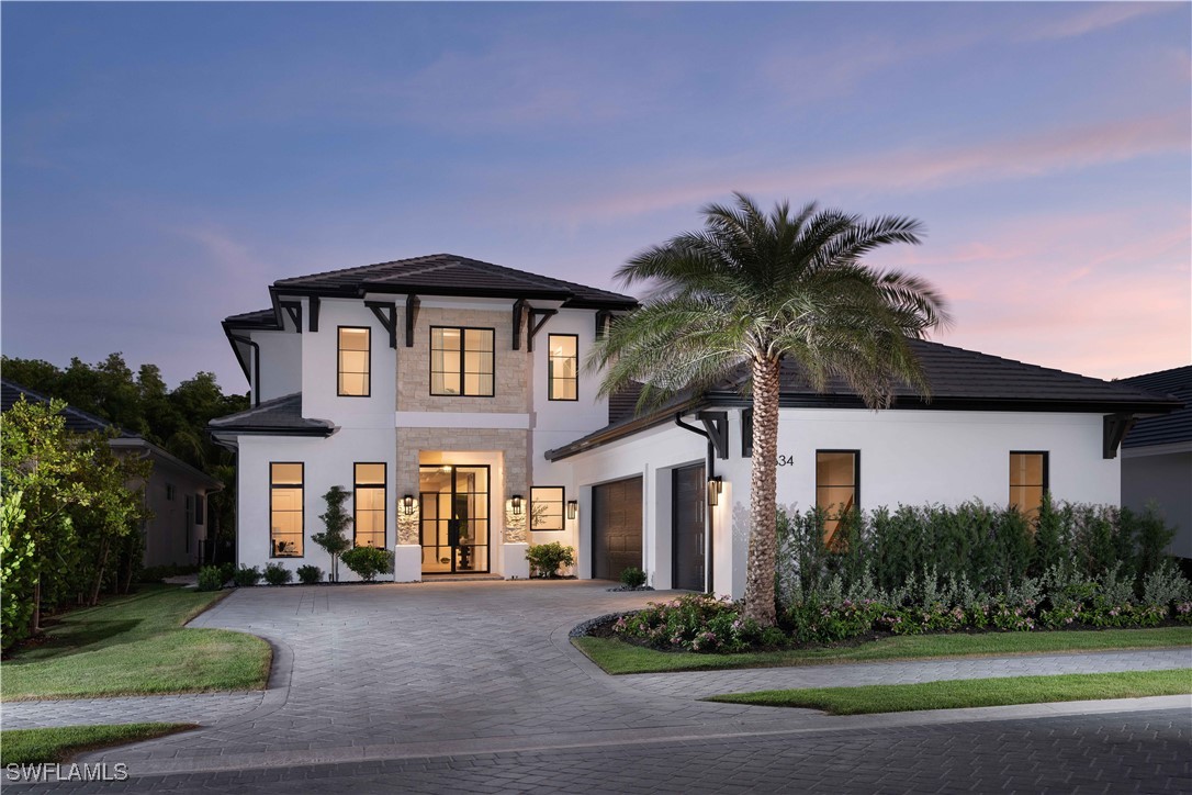 4 bed home in Naples