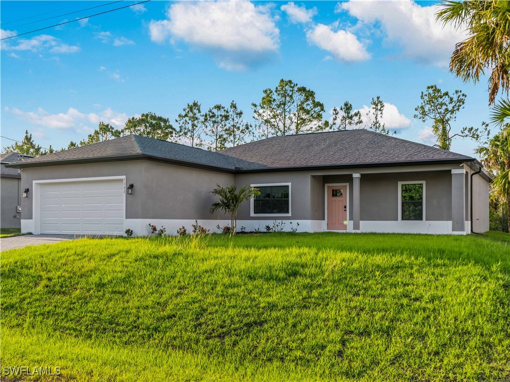 3 bed home in Lehigh Acres