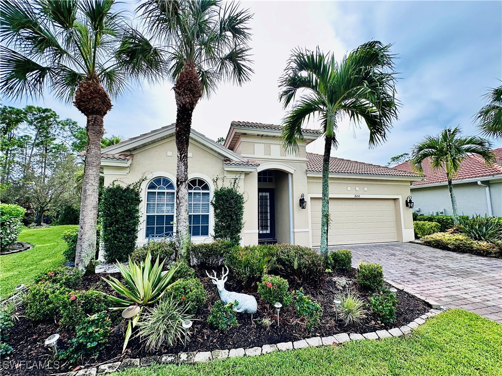 3 bed home in Naples