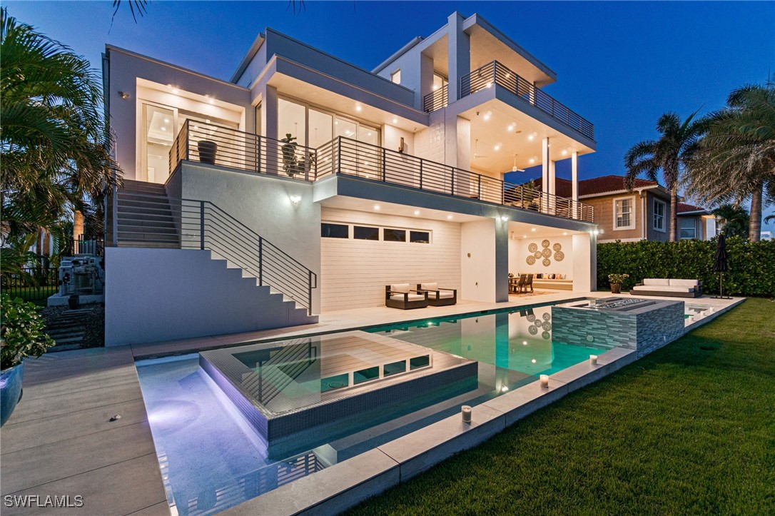 4 bed home in Naples