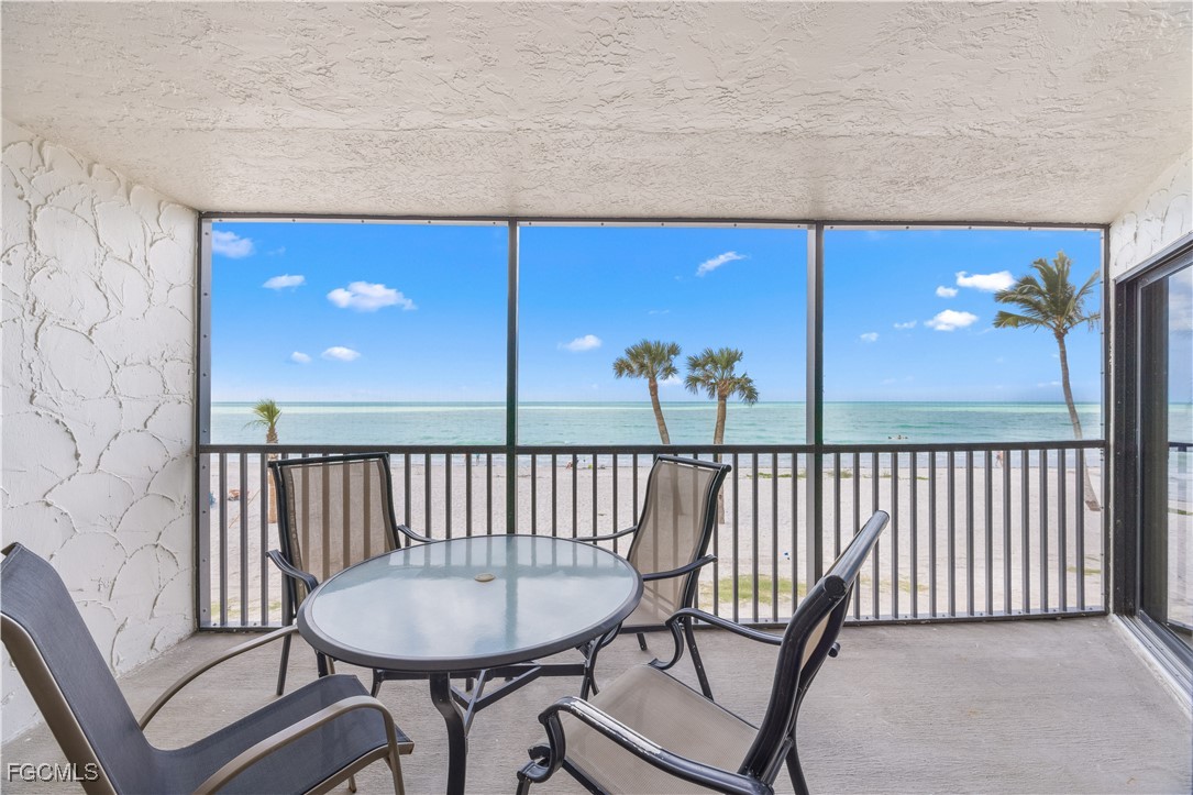 2 bed home in Sanibel