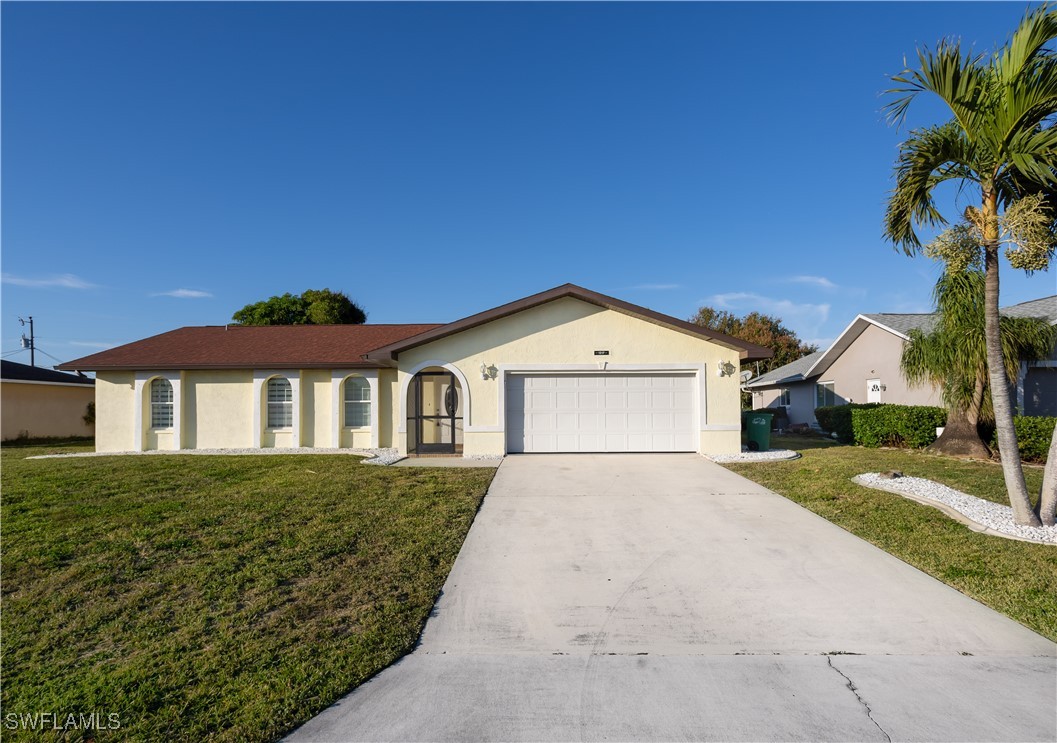 3 bed home in Cape Coral