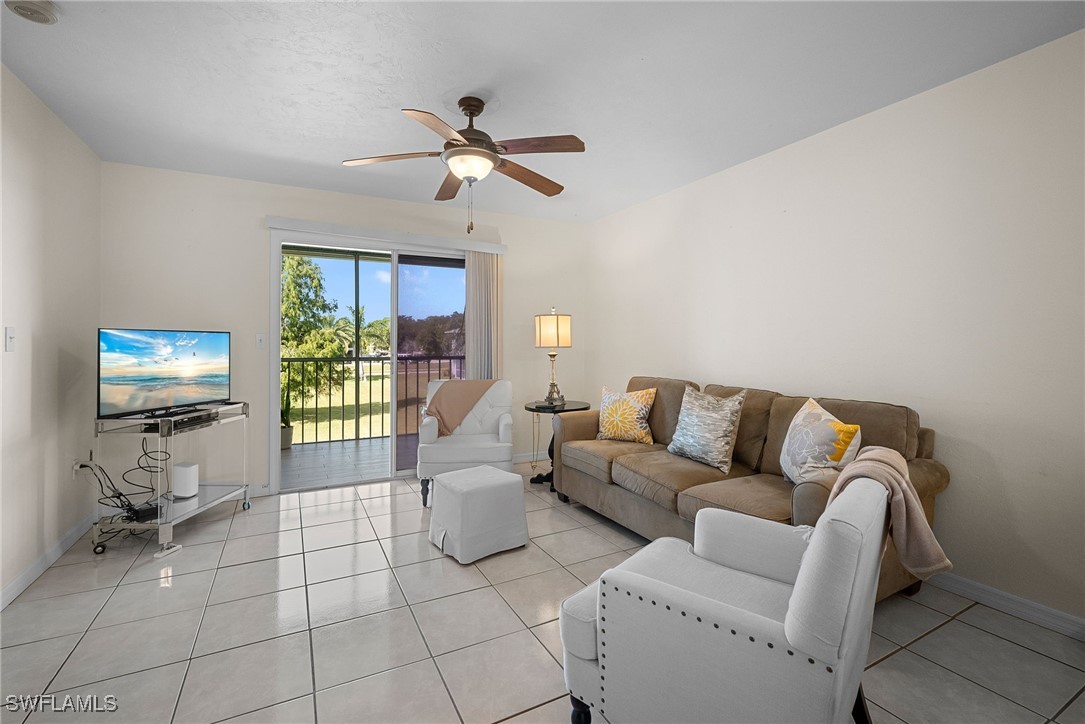 2 bed home in Naples