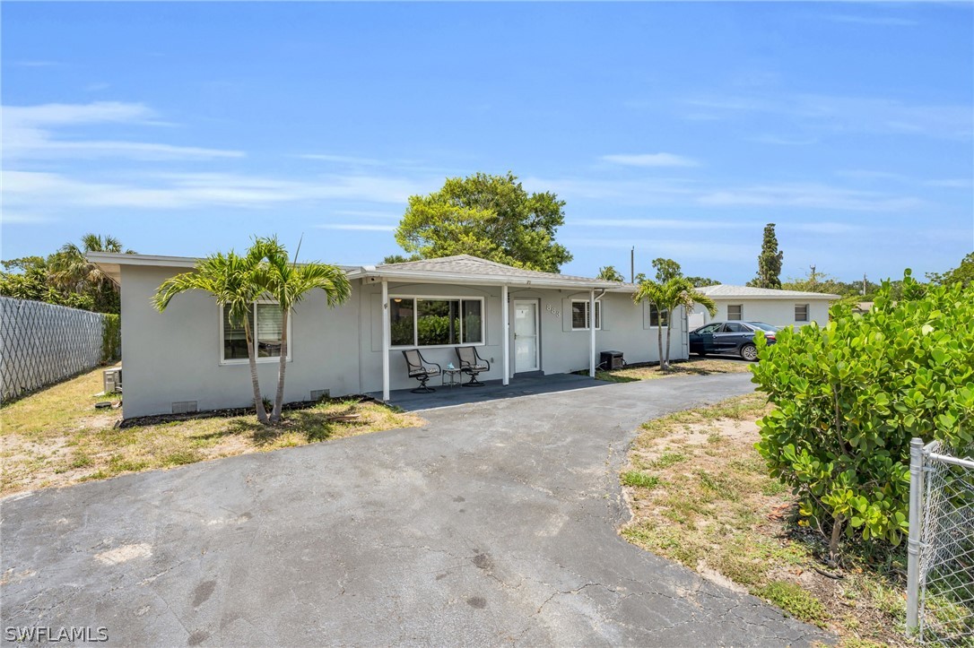 4 bed home in Naples