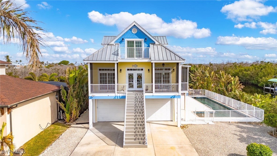 4 bed home in St James City