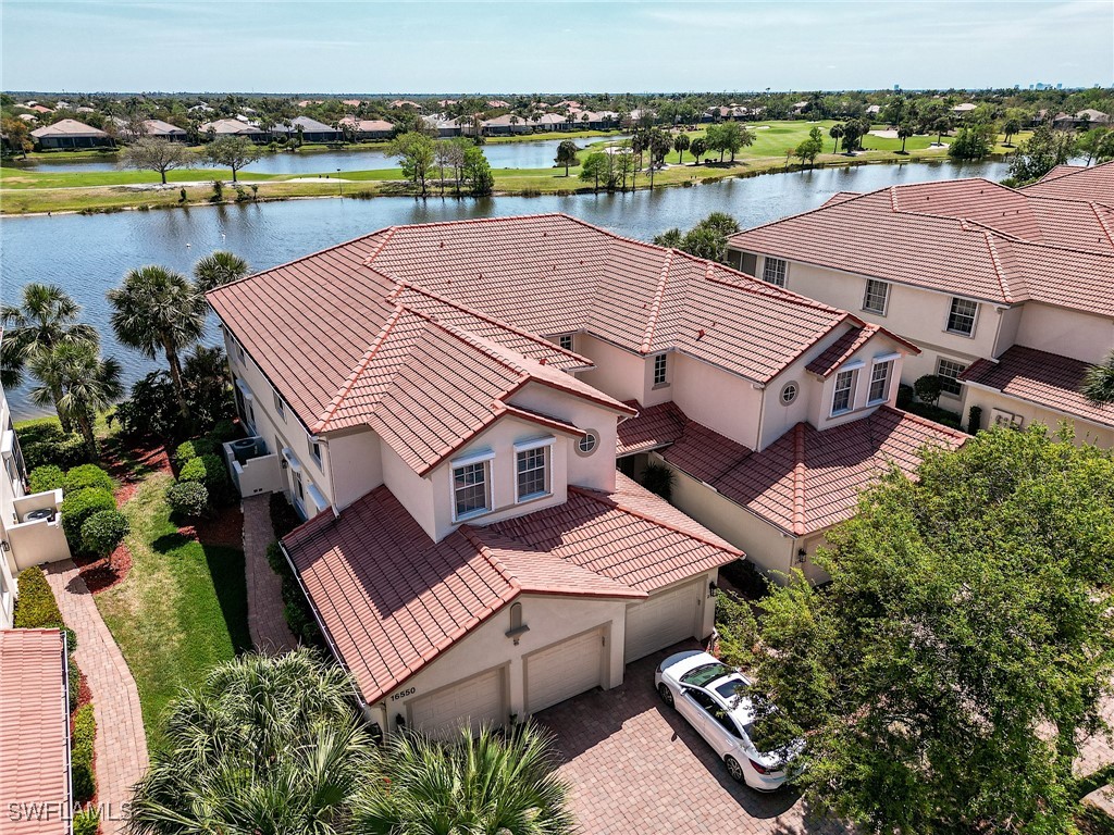 2 bed home in Fort Myers