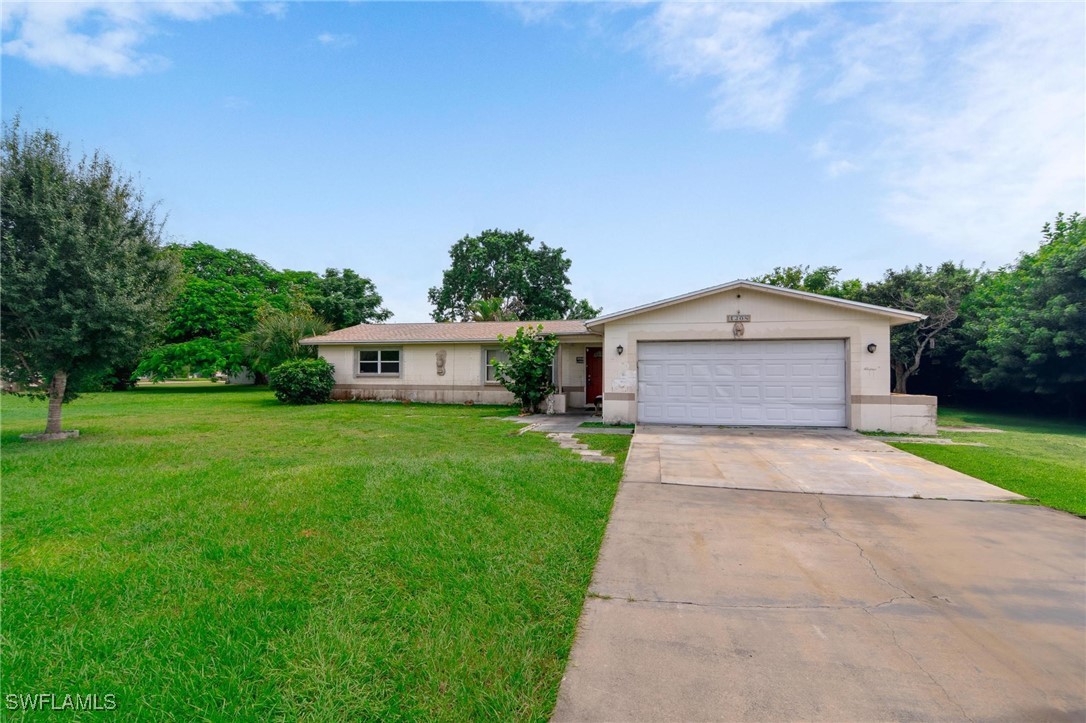 3 bed home in Lehigh Acres