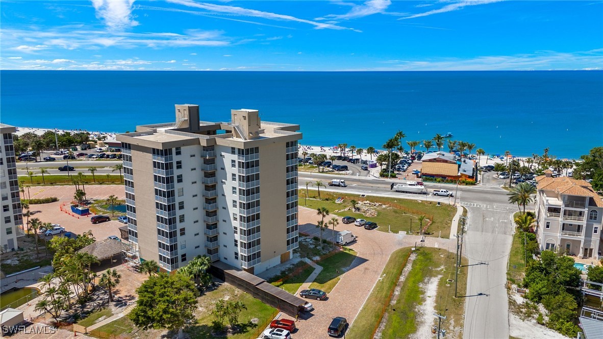 1 bed home in Bonita Springs
