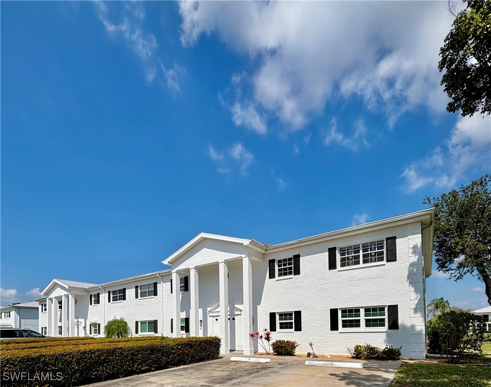 2 bed home in Fort Myers
