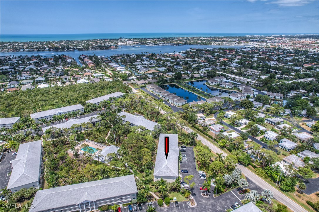 2 bed home in Naples