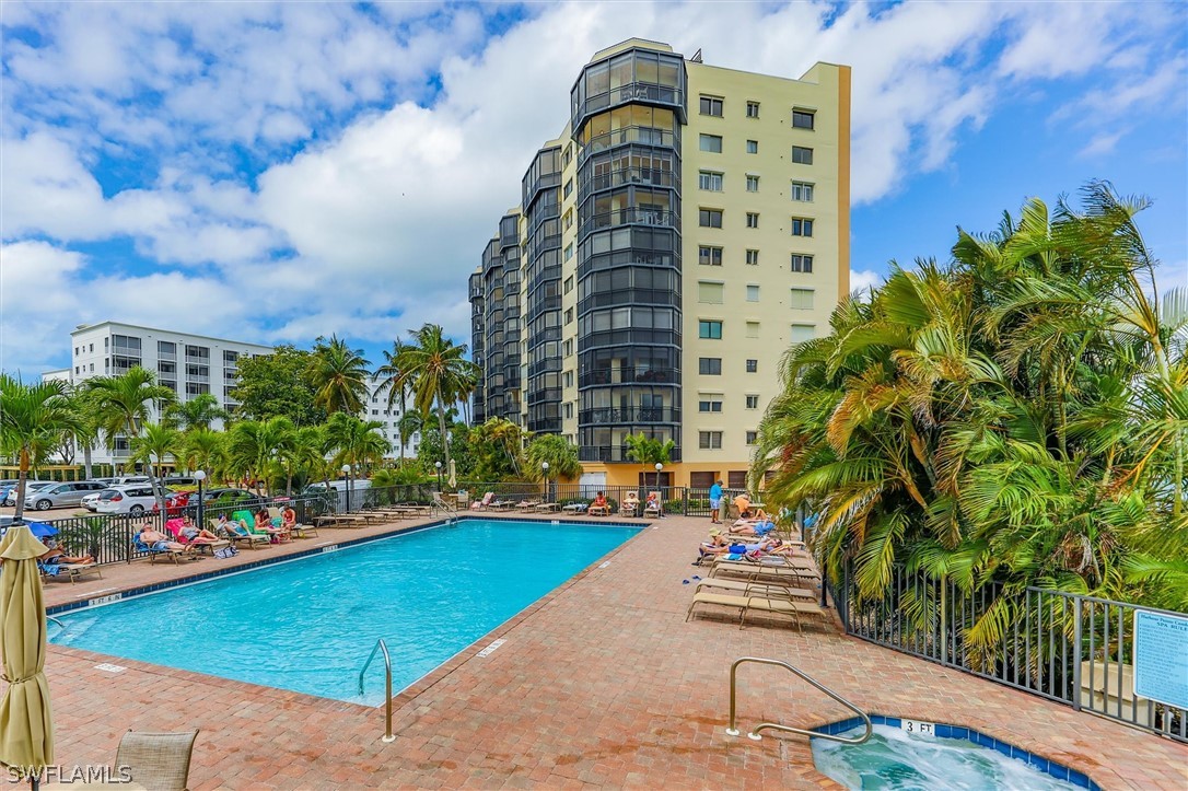 2 bed home in Fort Myers Beach