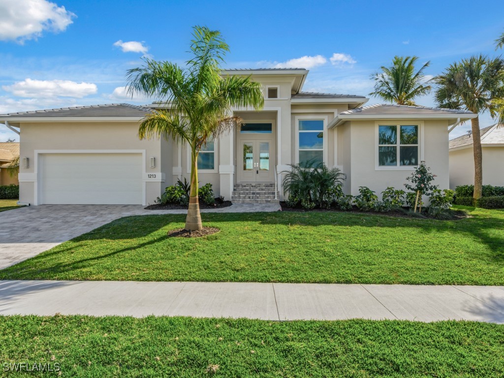 5 bed home in Marco Island