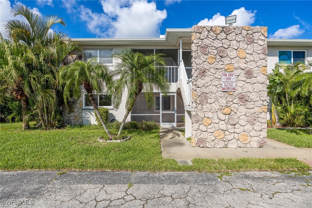 2 bed home in Cape Coral