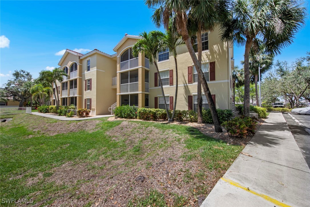 2 bed home in Fort Myers