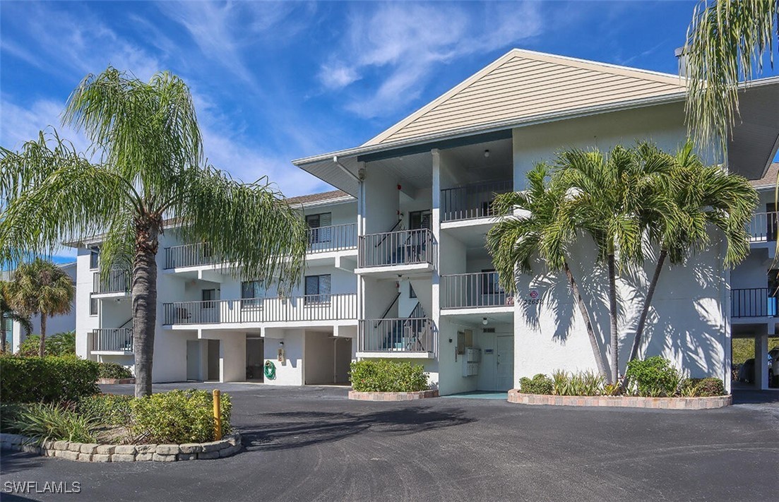2 bed home in Fort Myers Beach