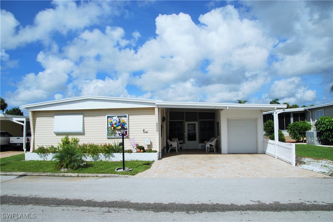 2 bed home in North Fort Myers