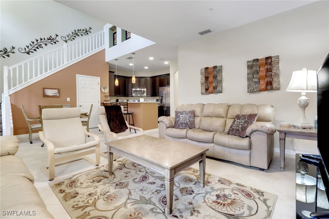 2 bed home in Naples