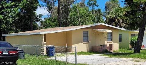 2 bed home in Fort Myers