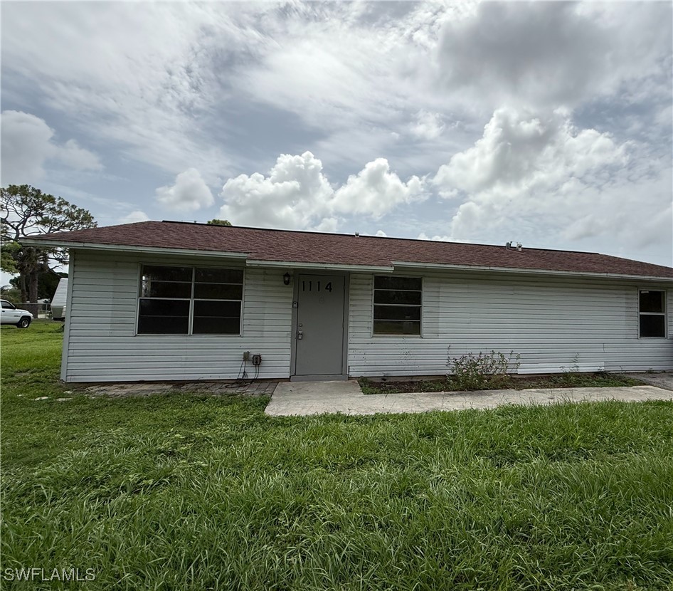 3 bed home in Lehigh Acres