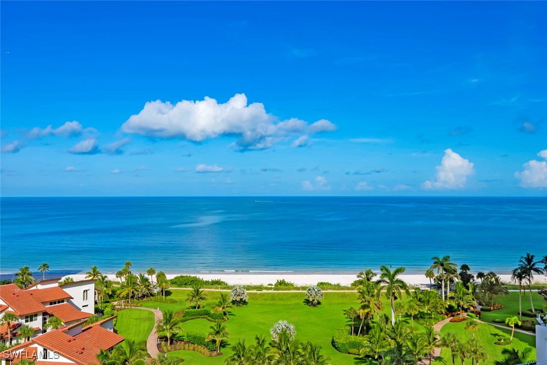 2 bed home in Naples