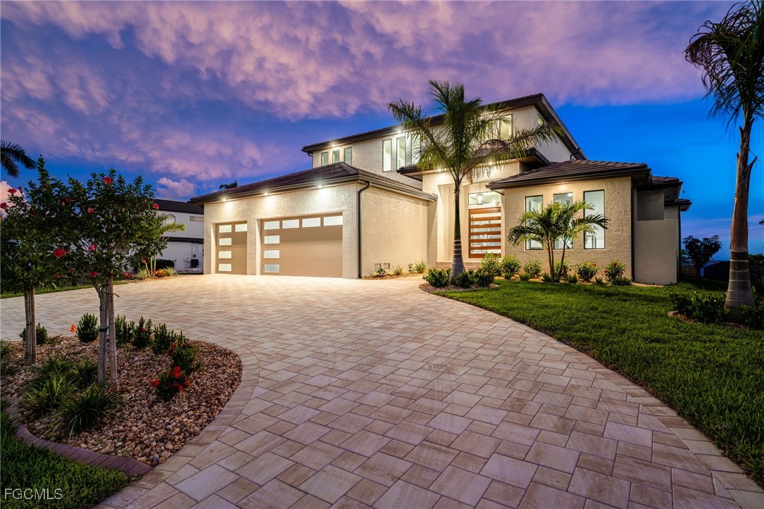 5 bed home in Cape Coral