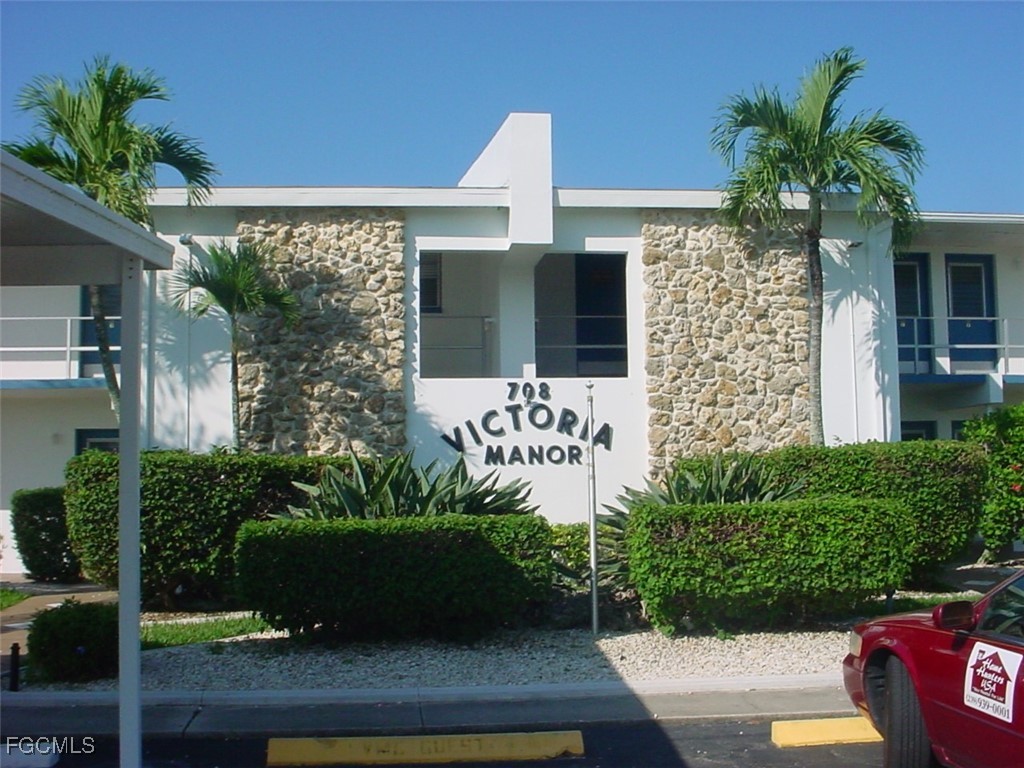 1 bed home in Cape Coral
