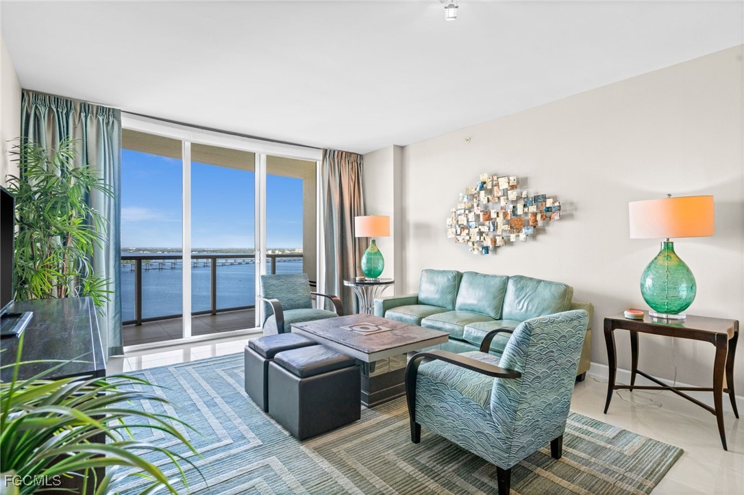 2 bed home in Fort Myers