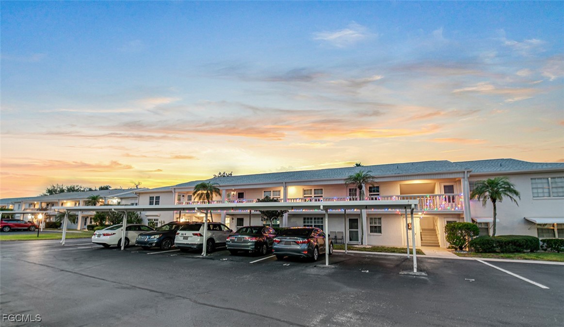 2 bed home in Fort Myers