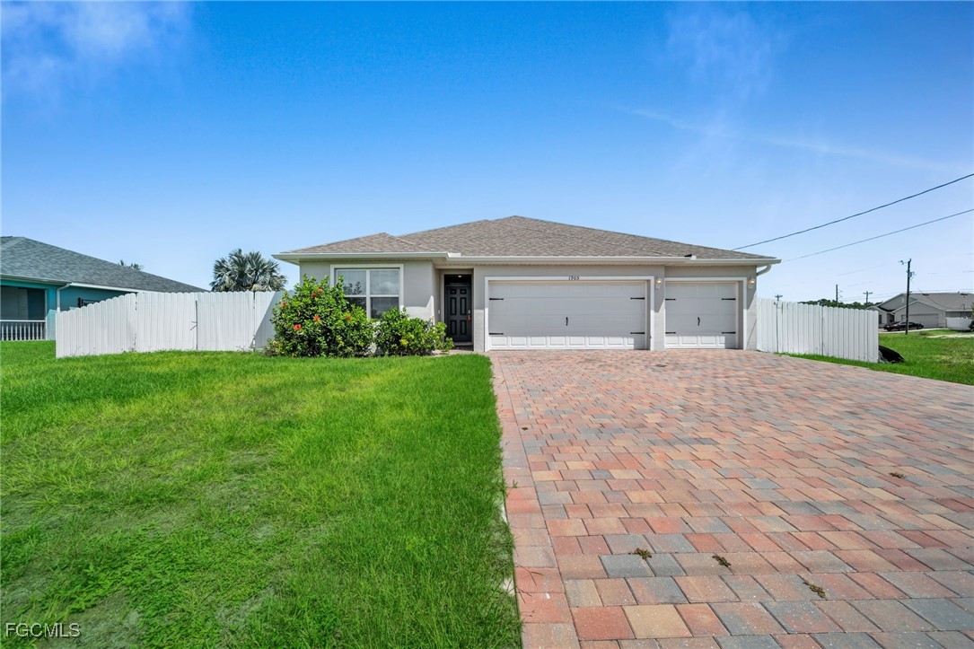 4 bed home in Cape Coral