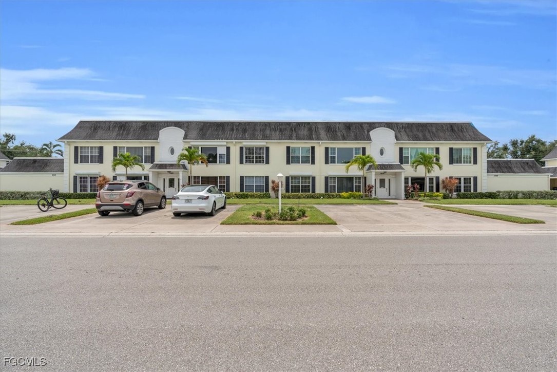 2 bed home in Fort Myers