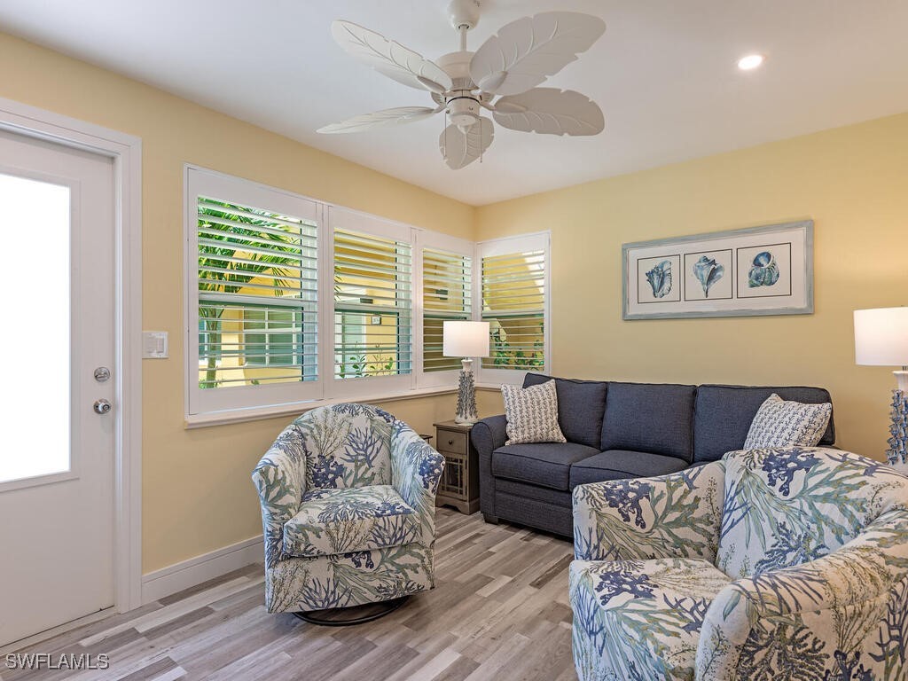 1 bed home in Naples