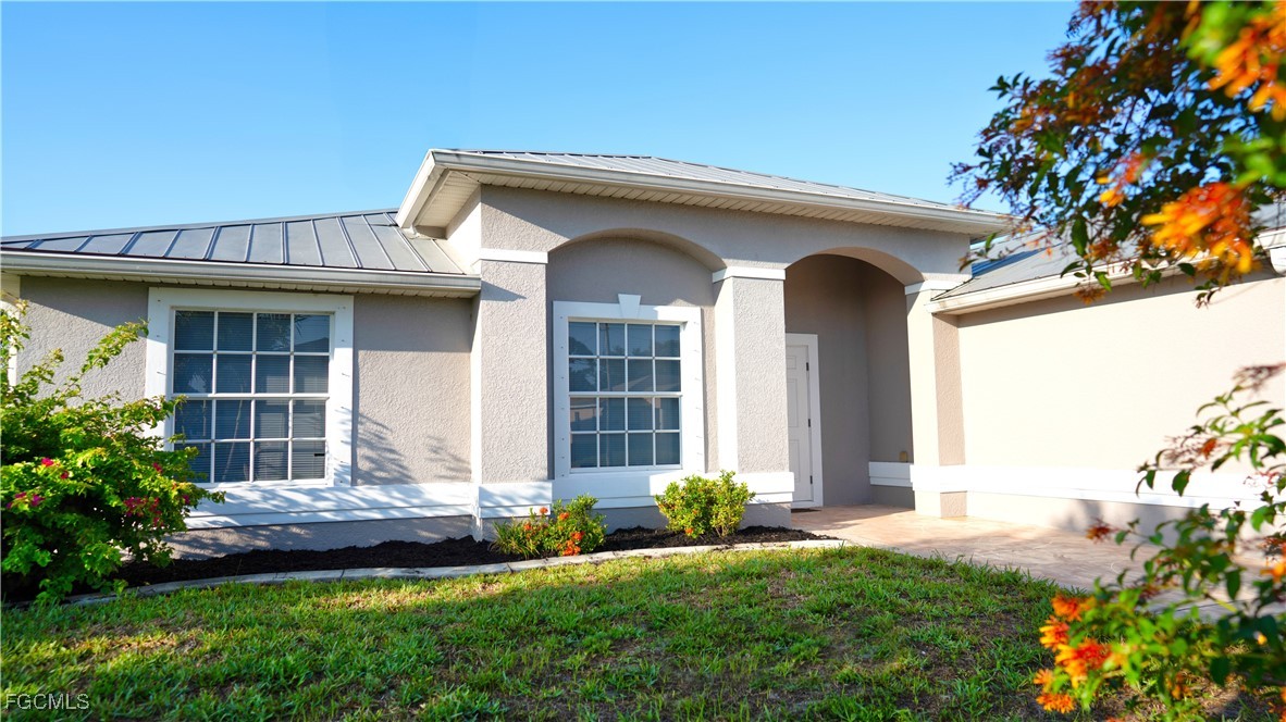 3 bed home in Cape Coral