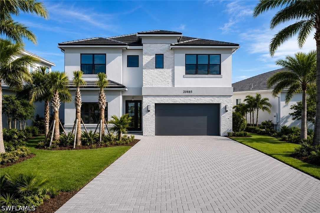 4 bed home in Estero