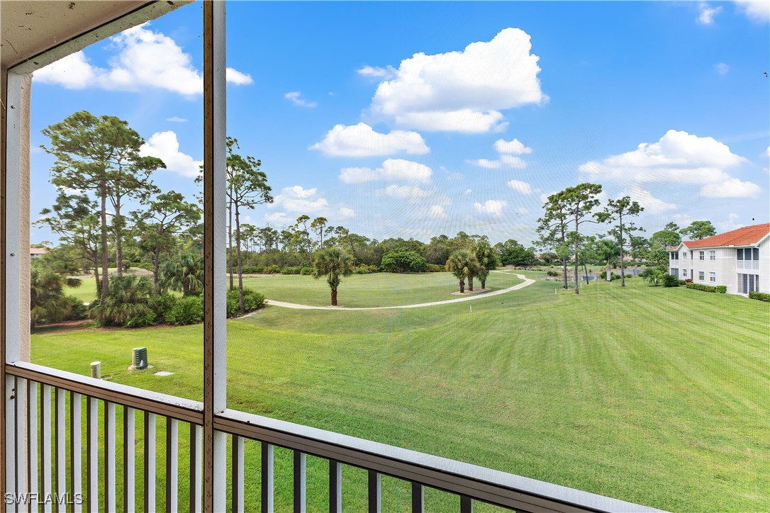2 bed home in Naples