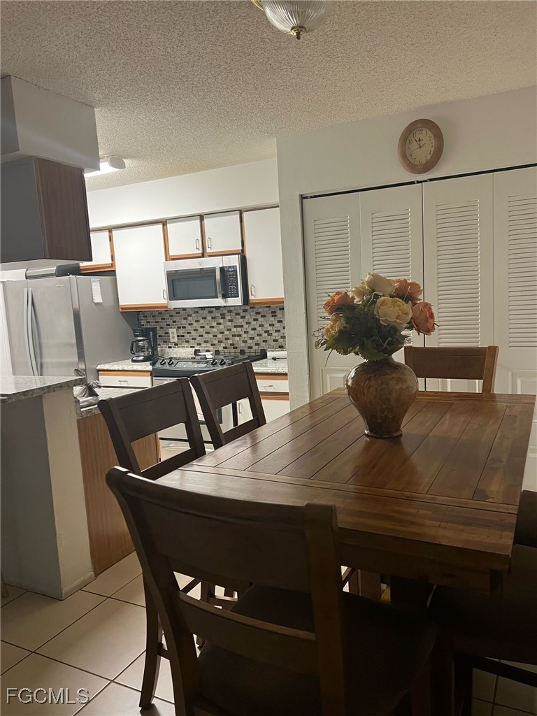 2 bed home in Fort Myers