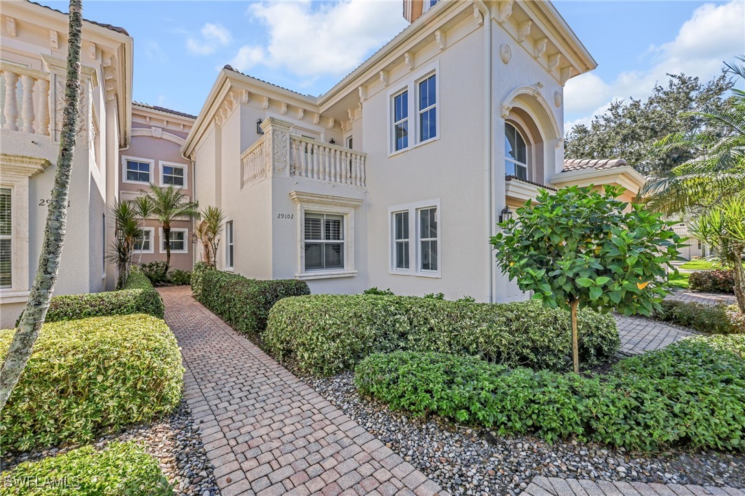 3 bed home in Naples