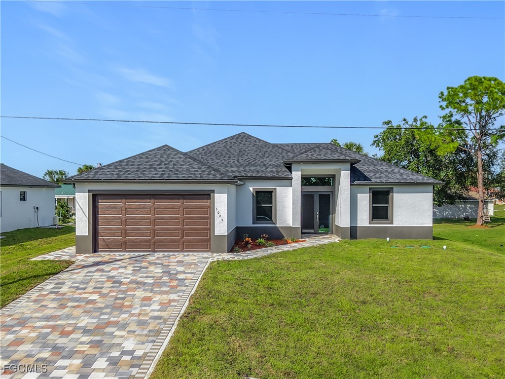 3 bed home in Lehigh Acres
