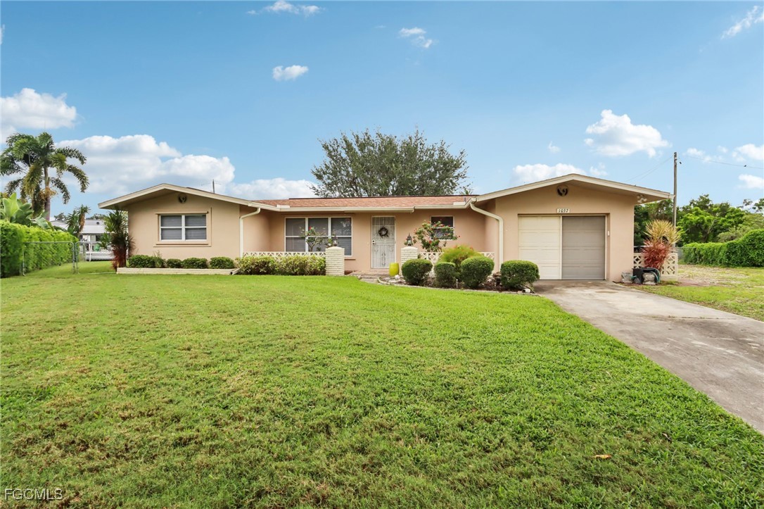 3 bed home in Fort Myers