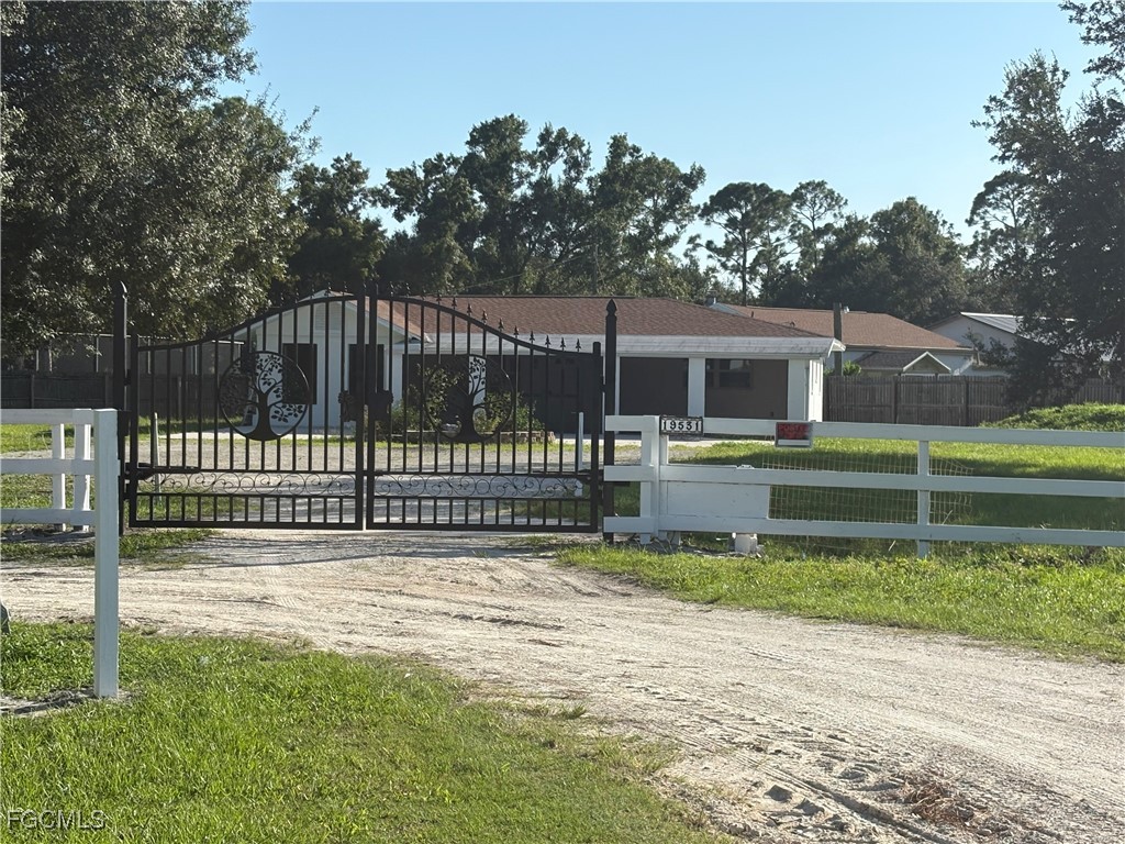 3 bed home in North Fort Myers
