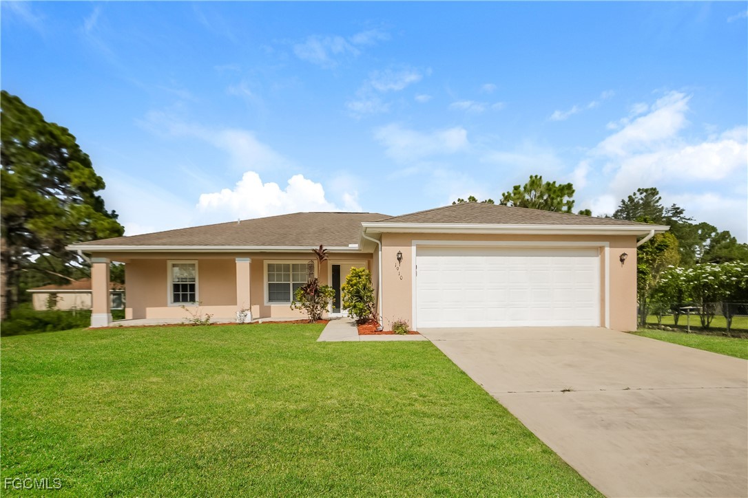 3 bed home in Lehigh Acres