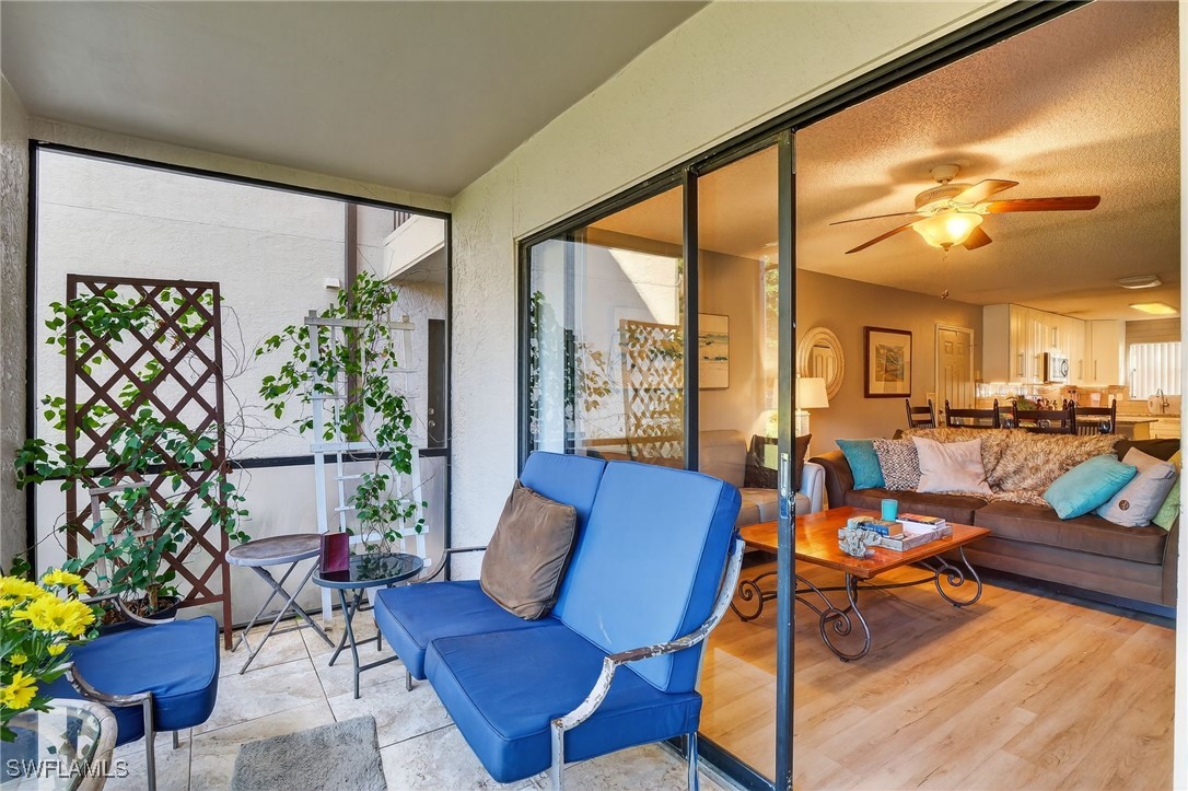 2 bed home in Naples