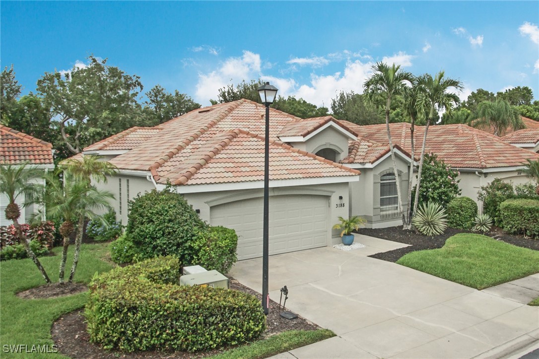 3 bed home in Naples