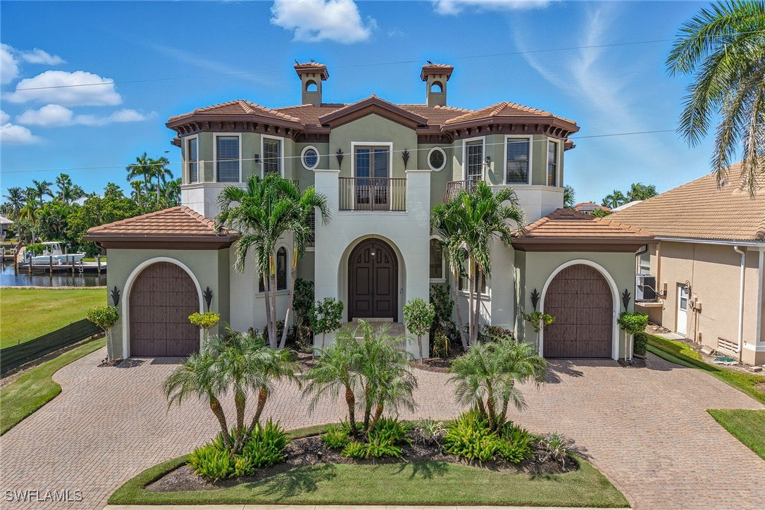 5 bed home in Marco Island