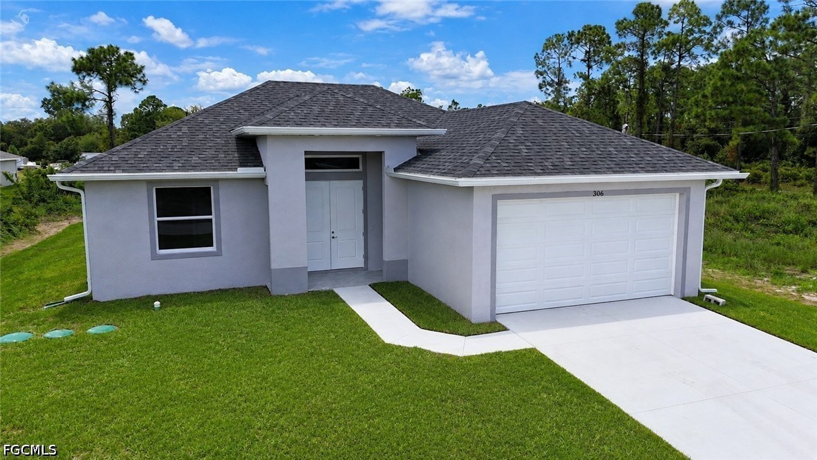 3 bed home in Lehigh Acres