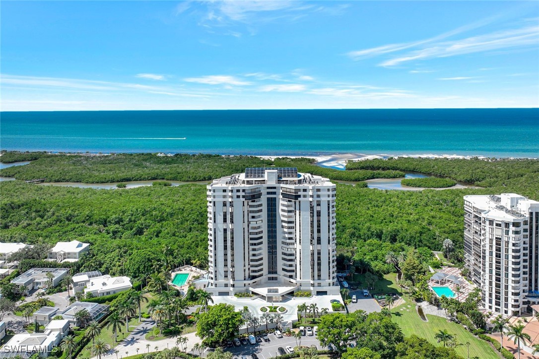 3 bed home in Naples