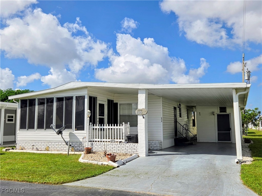 2 bed home in North Fort Myers