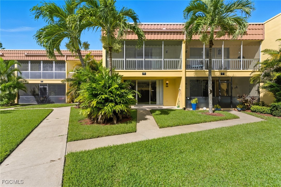 2 bed home in Cape Coral