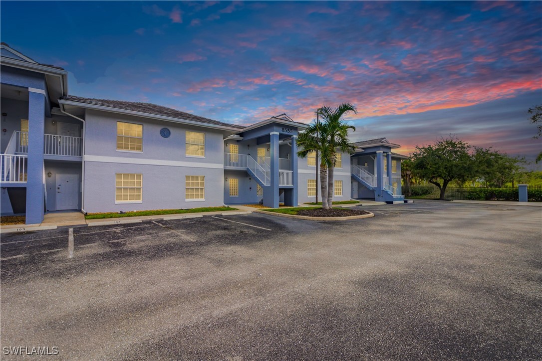 2 bed home in Fort Myers