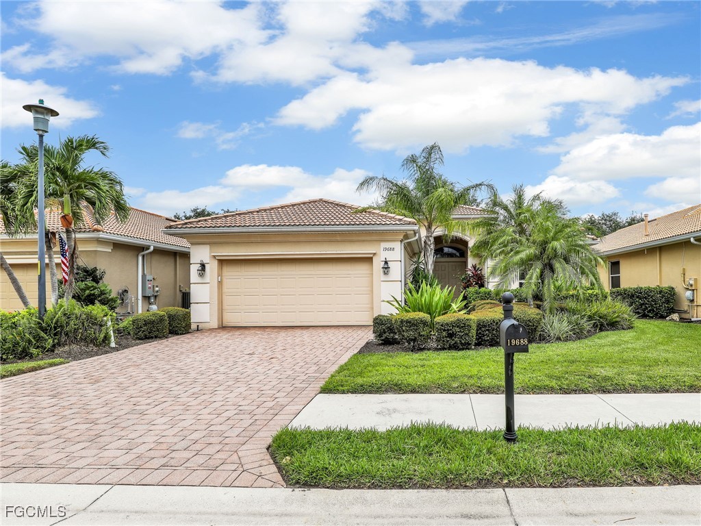2 bed home in Estero