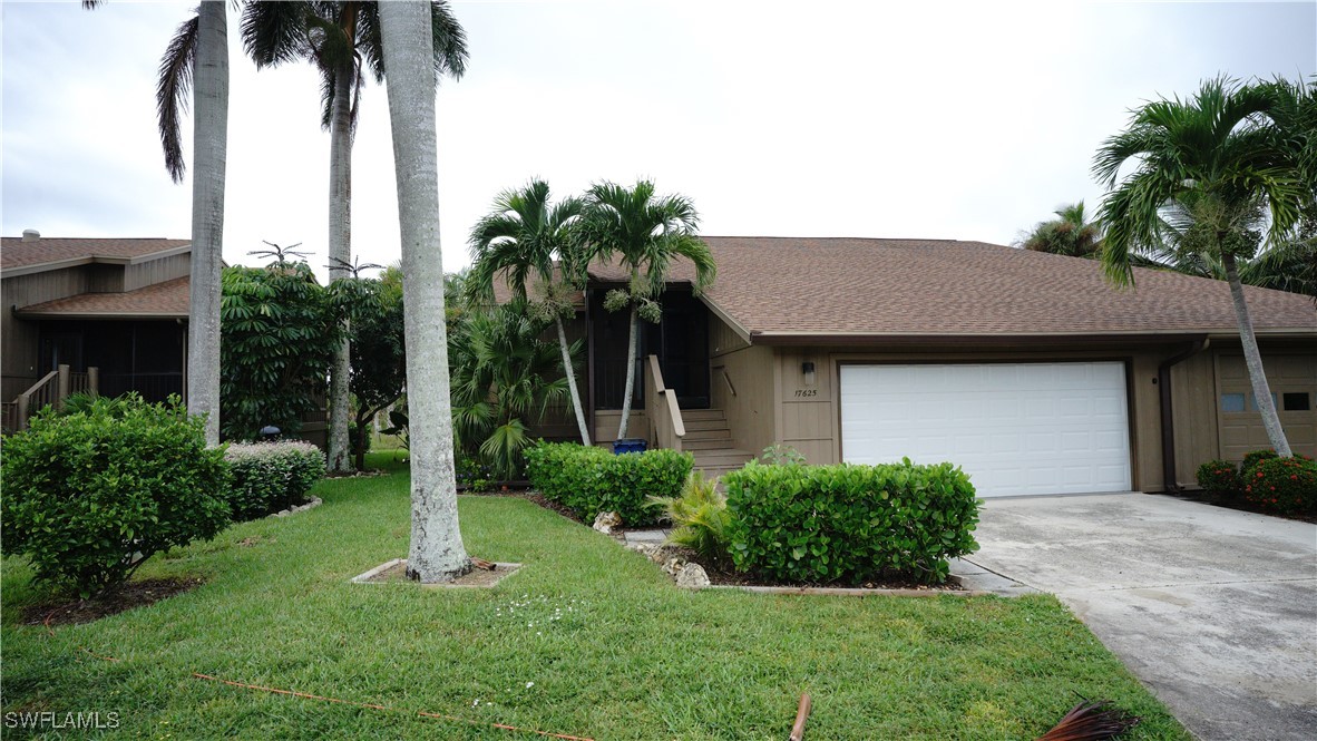 2 bed home in Fort Myers